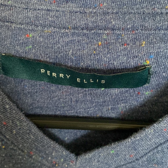 Blue perry Ellis tshirt - Picture 2 of 4